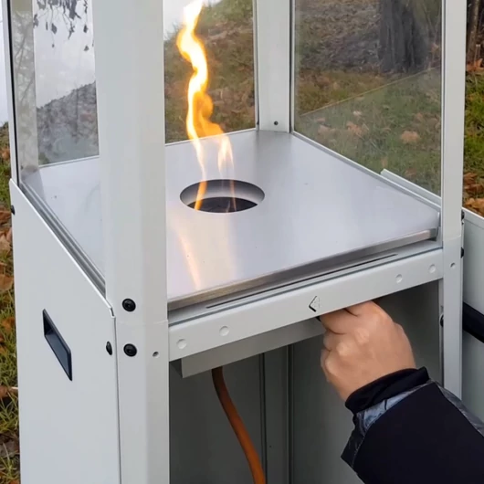PATIO TERASZMELEGÍTŐ FEHÉR ÜVEG ELŐLAPPAL MANUÁLIS